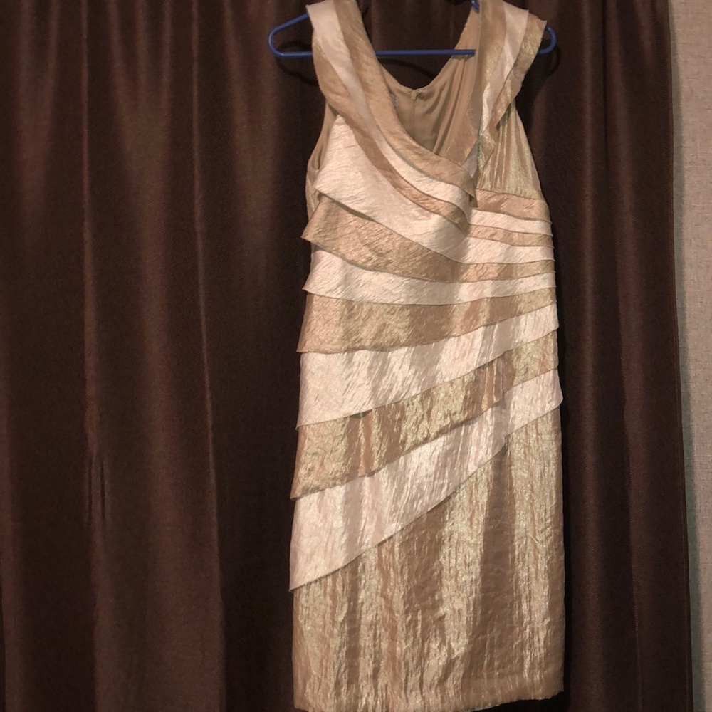 Women’s dress